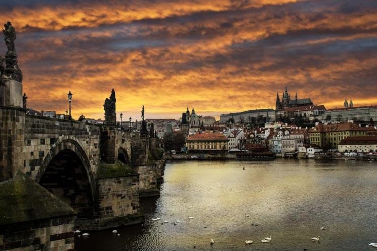 Helen Homestay Vaclavske Namesti Prague Exterior photo